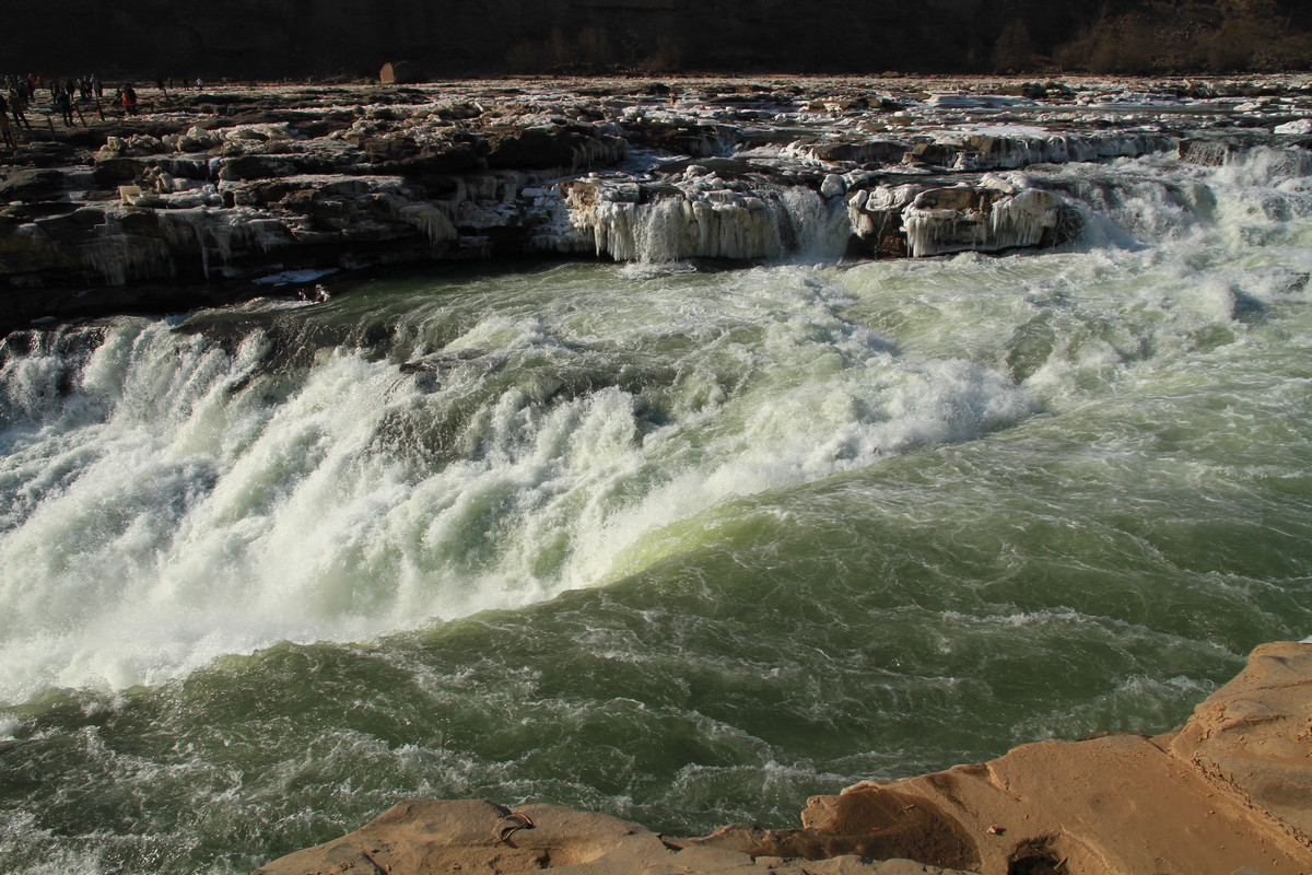 冬拍壶口——祝7D星空(中国)的老师、好友新年快乐！