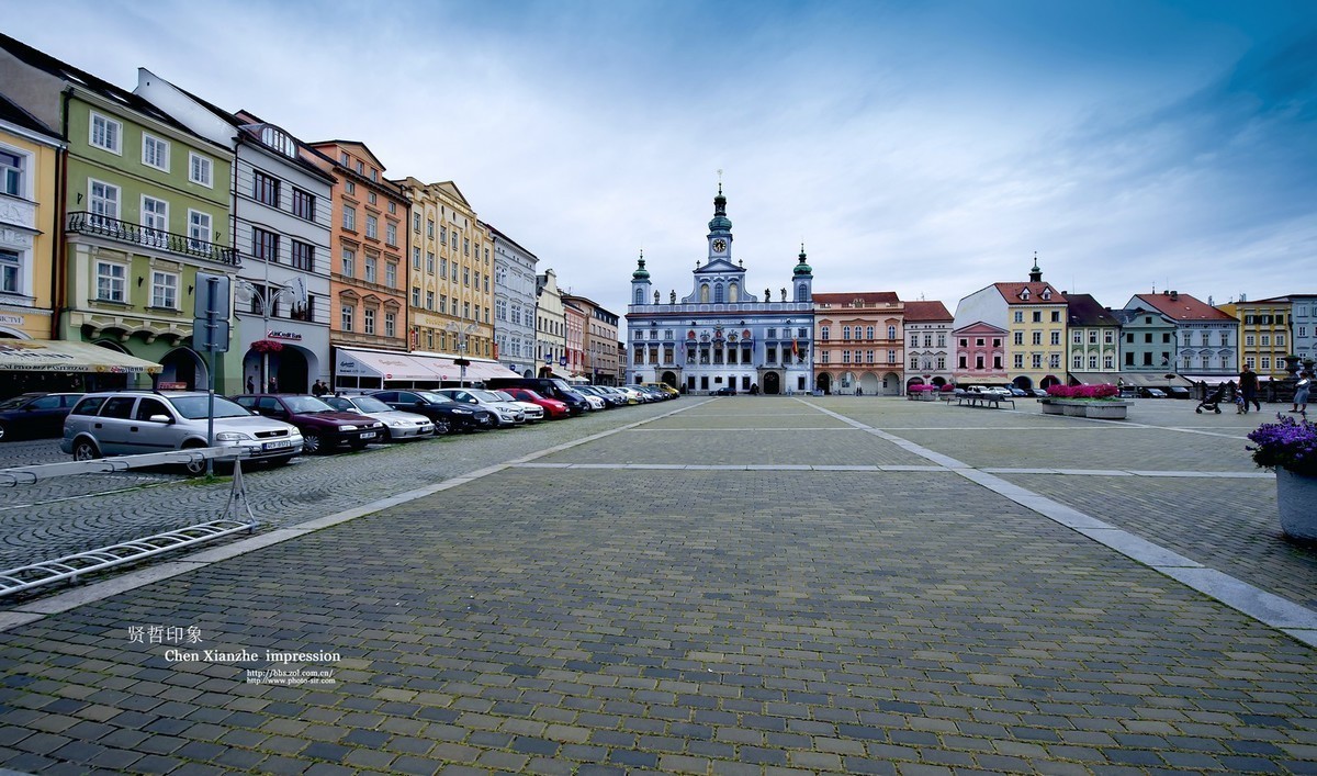 ----  【  旅  欧  漫  步  】 ----