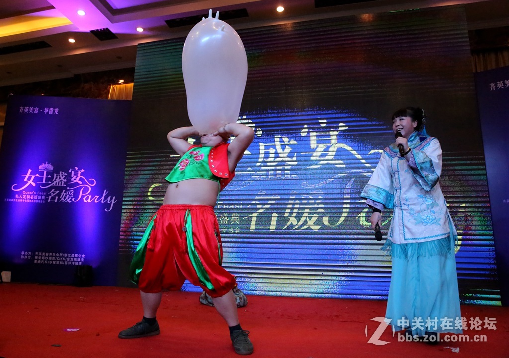 绝活二人转----鼻碎橡胶手套