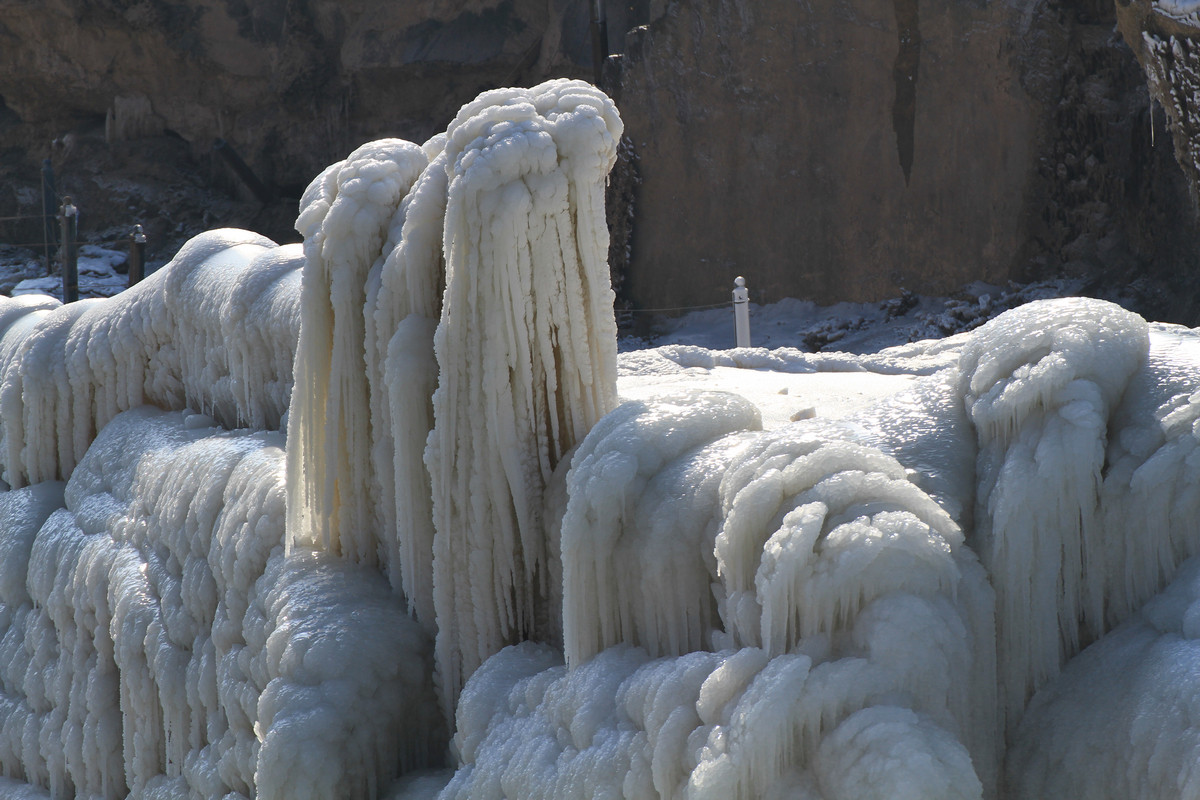 冬拍壶口——祝7D星空(中国)的老师、好友新年快乐！