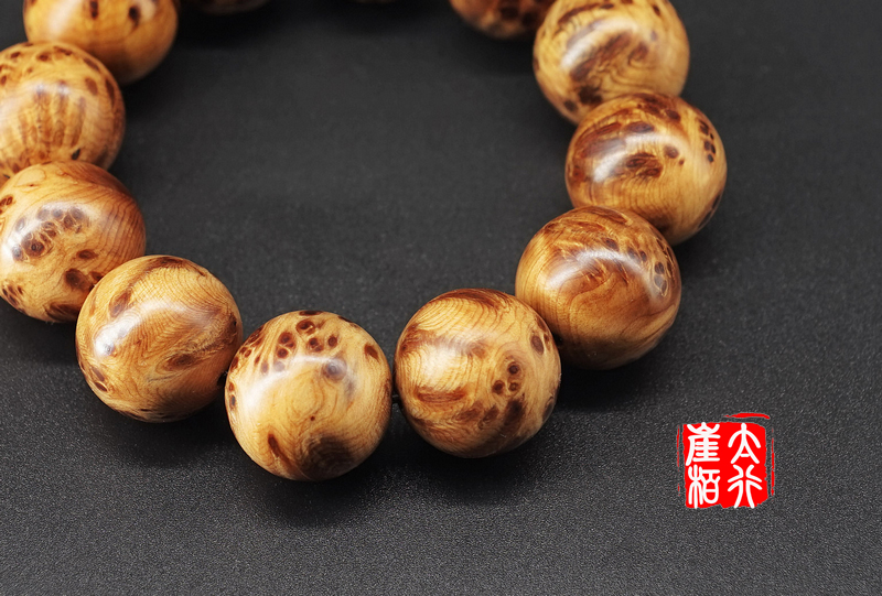 a7转接尼康501.8D试拍文玩玉石