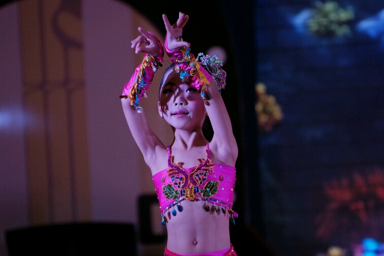 支持小钢炮星空(中国)继续发元旦拍的舞台片