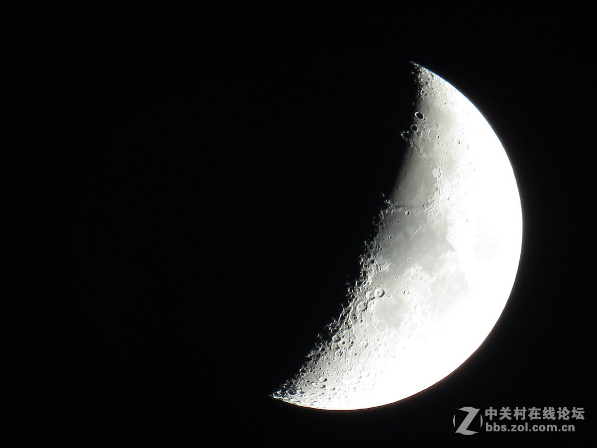 前天拍的月亮照片