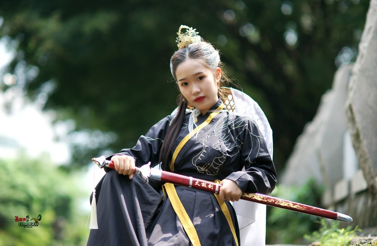 二宝江湖女剑侠媛媛