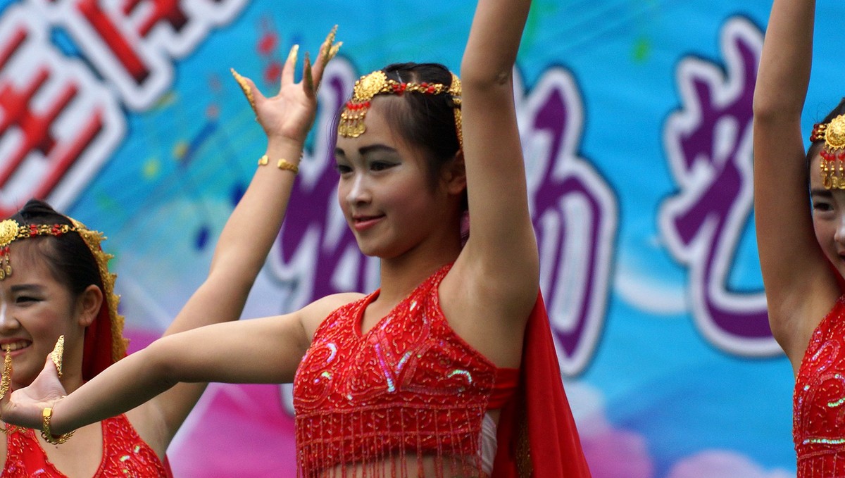 校园内文艺演出