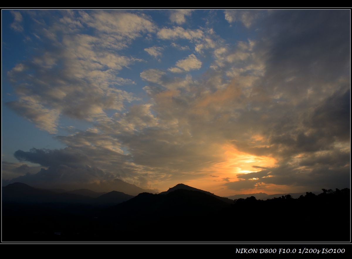 兴隆山上看夕阳