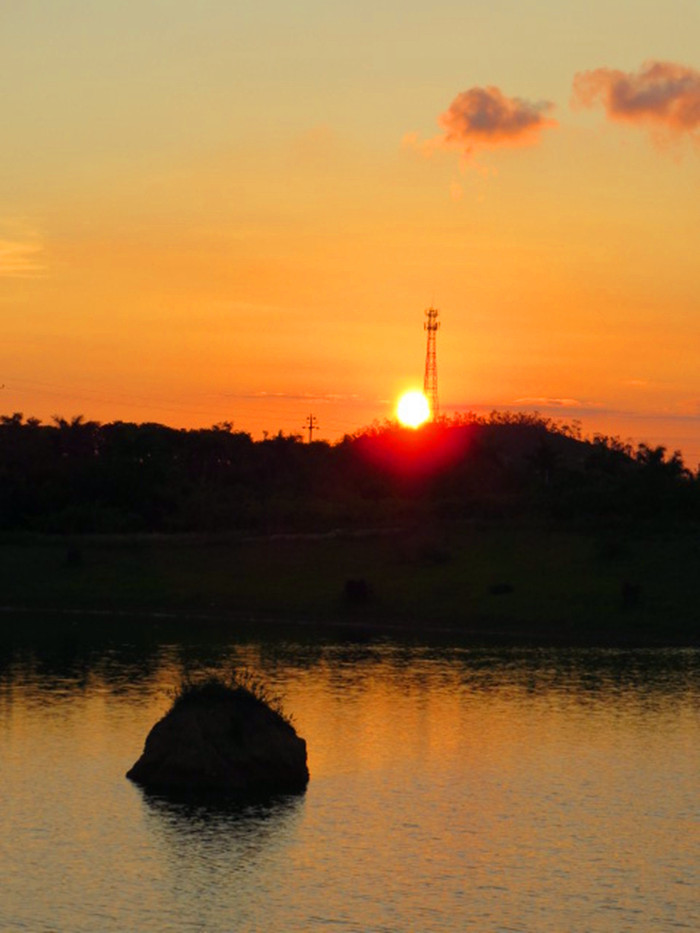 揪住几缕霞光织锦裳 ( 二 )