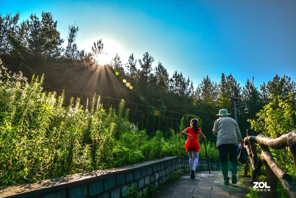 其实低端配置的效果也还不错