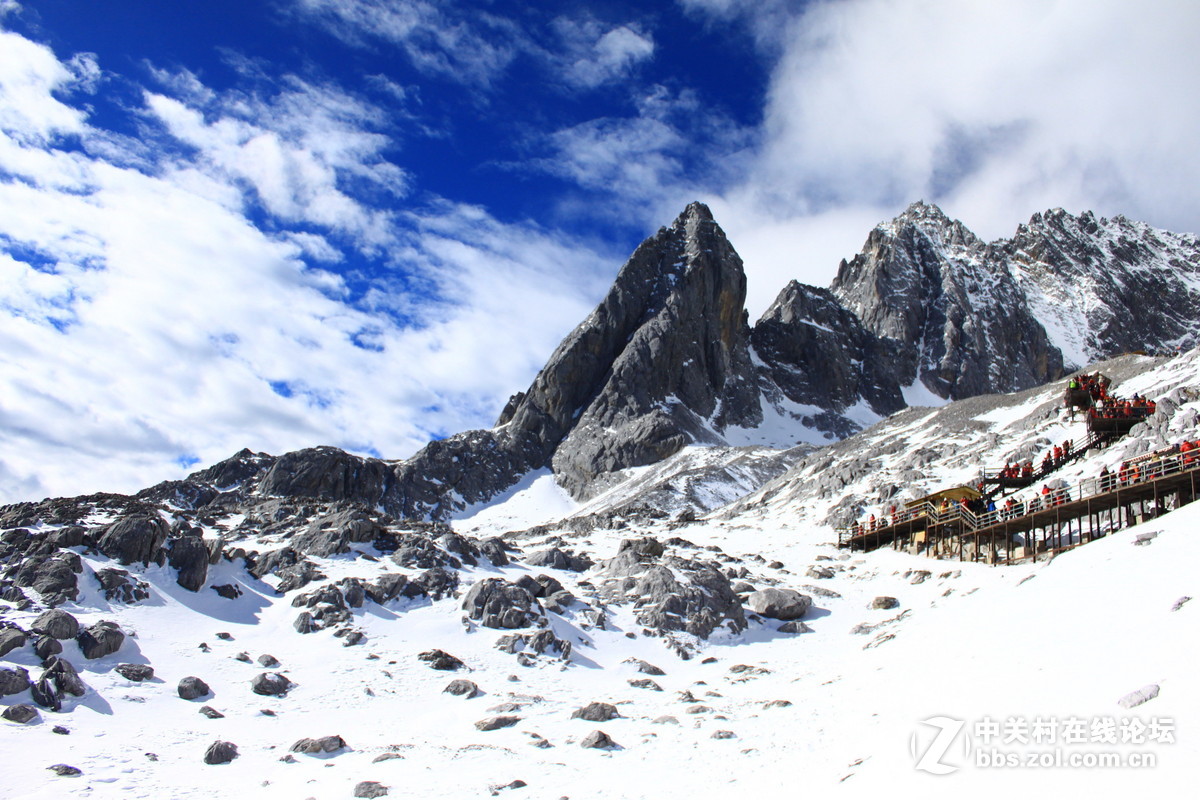 游玉龙雪山
