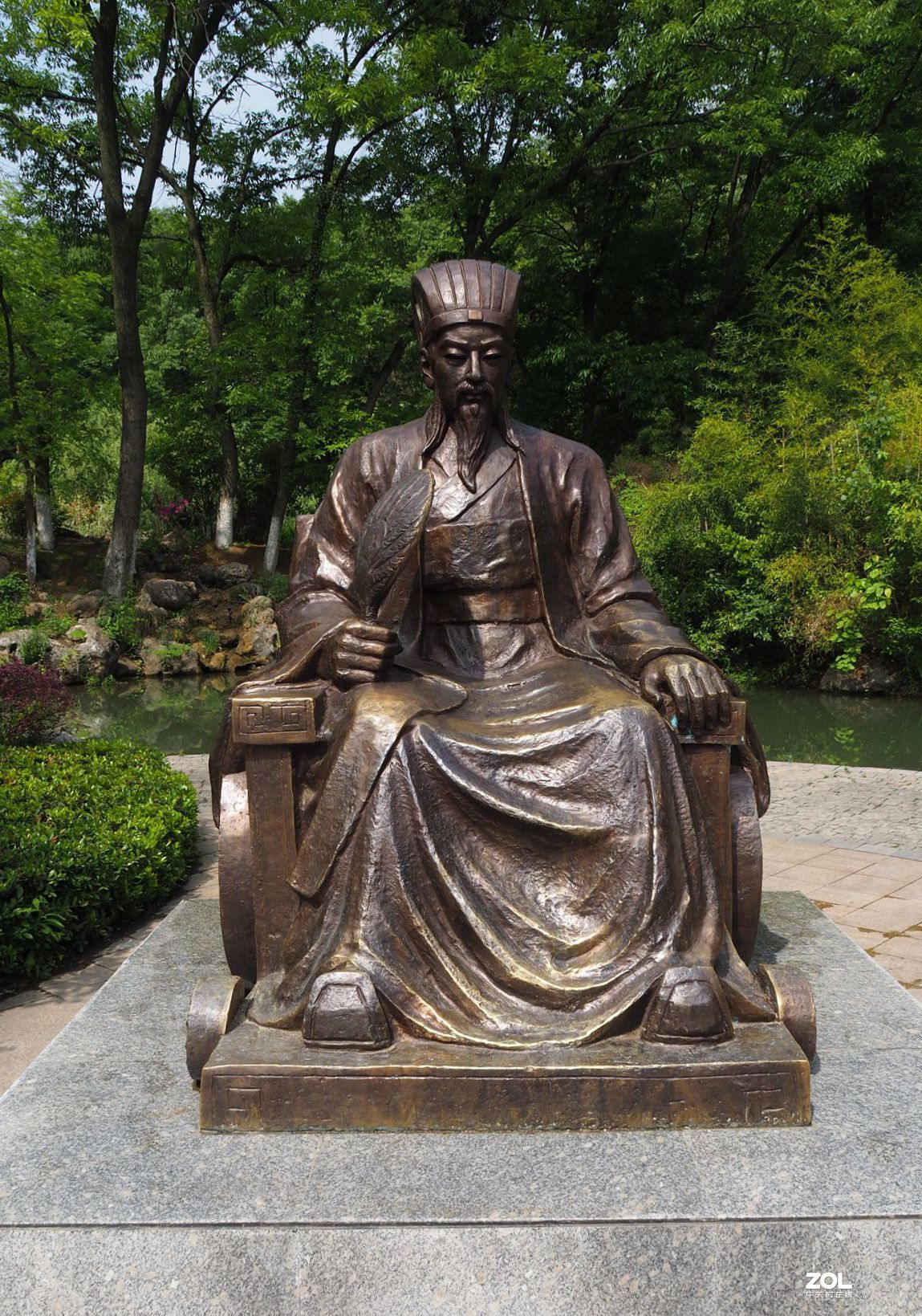 诸葛亮故居古隆中完