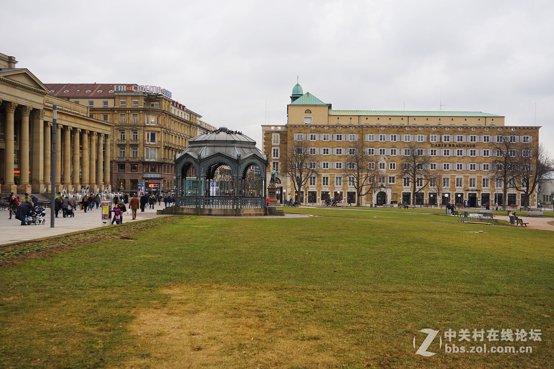 斯图加特街景及皇宫
