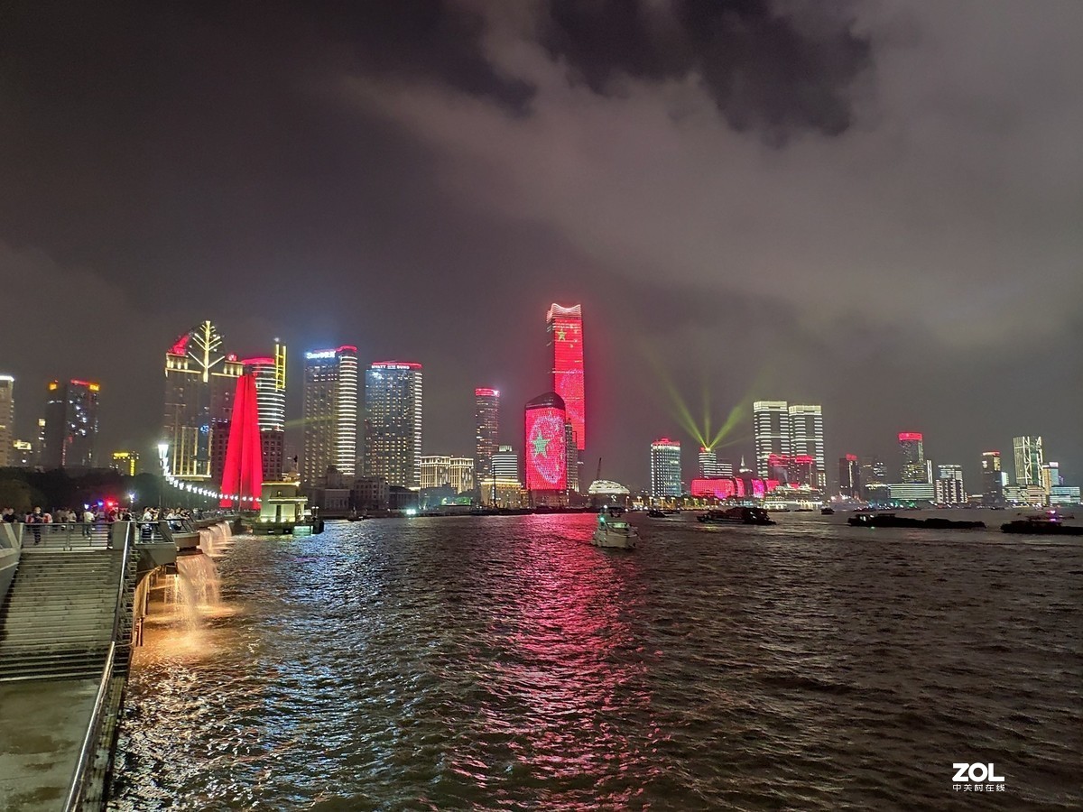 五星红旗我为你自豪！