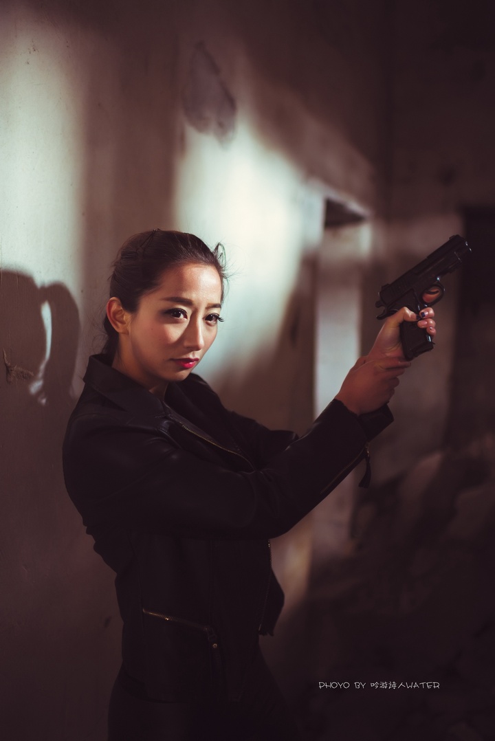 废弃工厂性感的女战士（D610+ 35 1.4g）