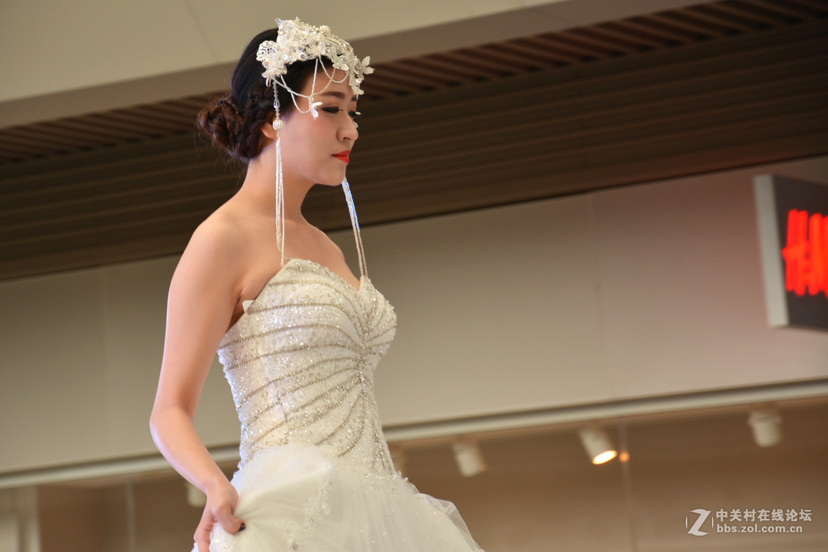 婚纱show，帅哥美女齐上阵