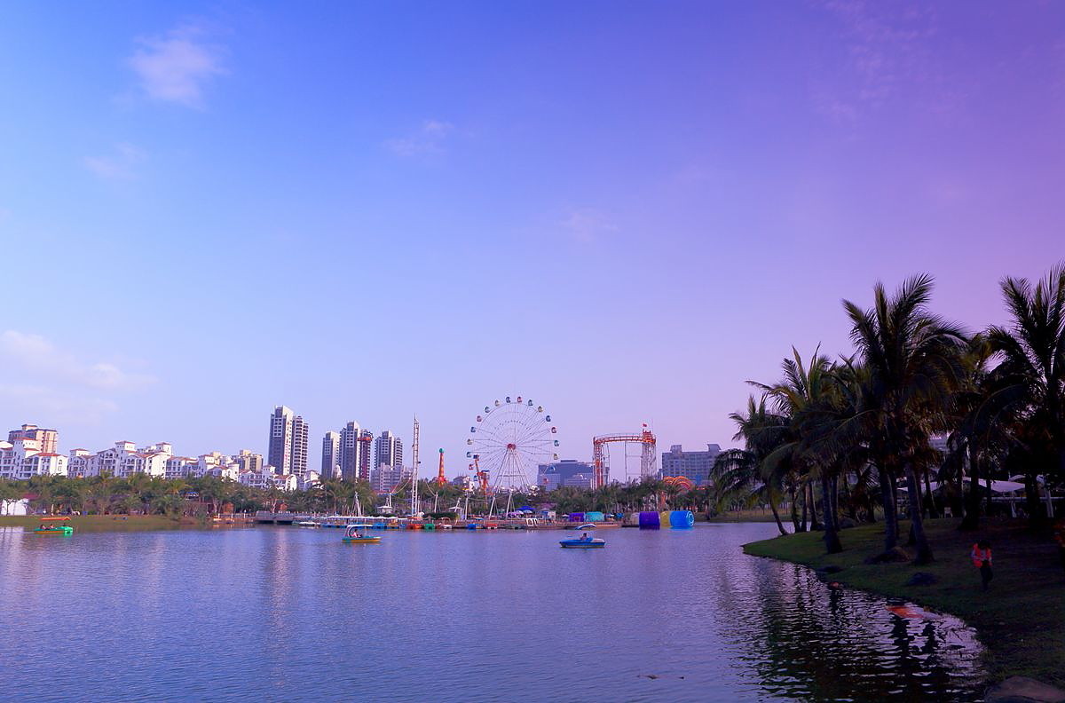 《秀美白沙湖》●海口