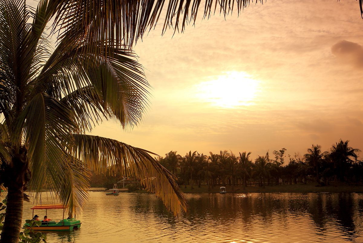 《秀美白沙湖》●海口