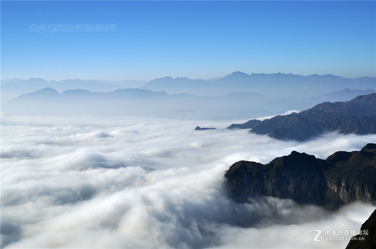 雲南大山包之雞公山雲海