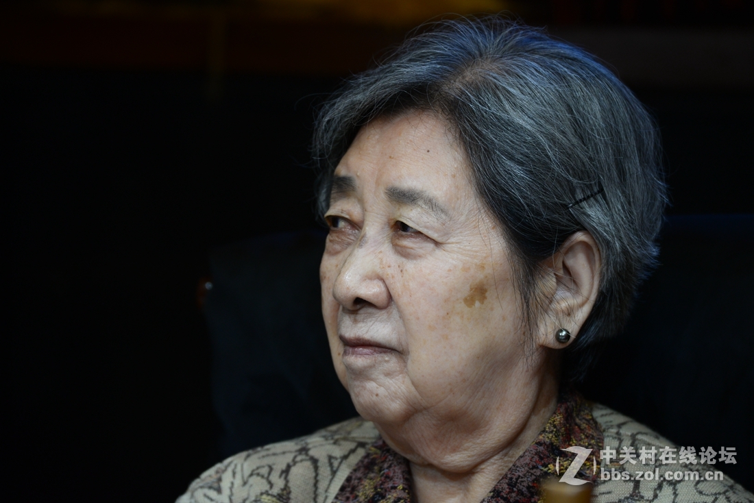 一老一小 （80-400二代镜头室内人像习作）