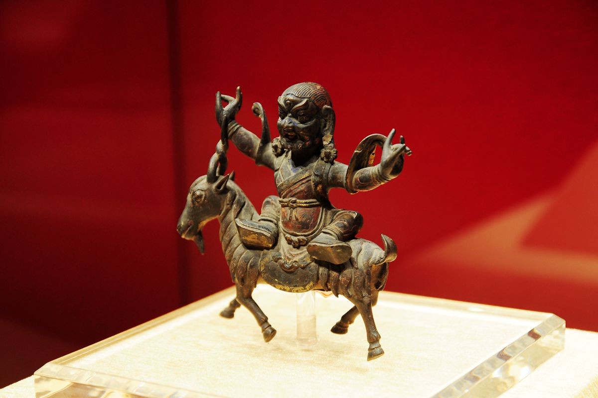 【 吉  祥  如  意 】