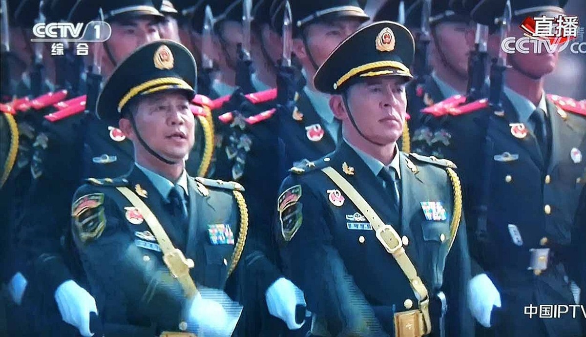 国庆70周年大阅兵分列式央视直播手机摄影