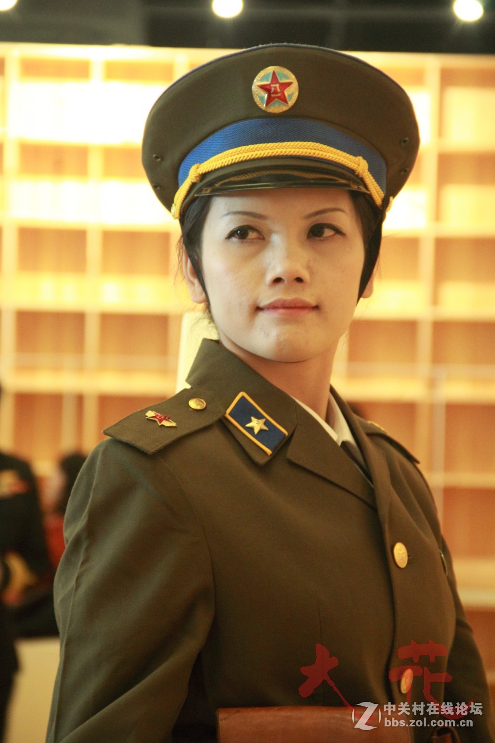 一组军装秀2014年龙骑兵军装秀年会