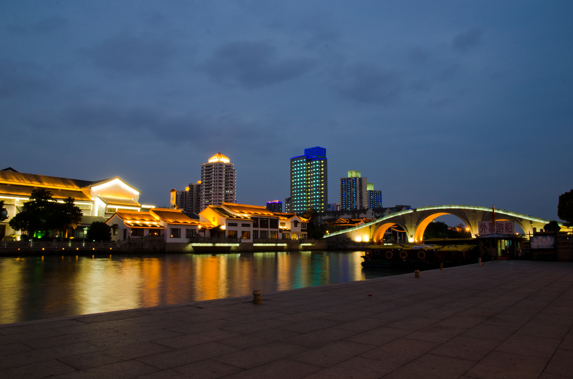 一组《胥门夜景》