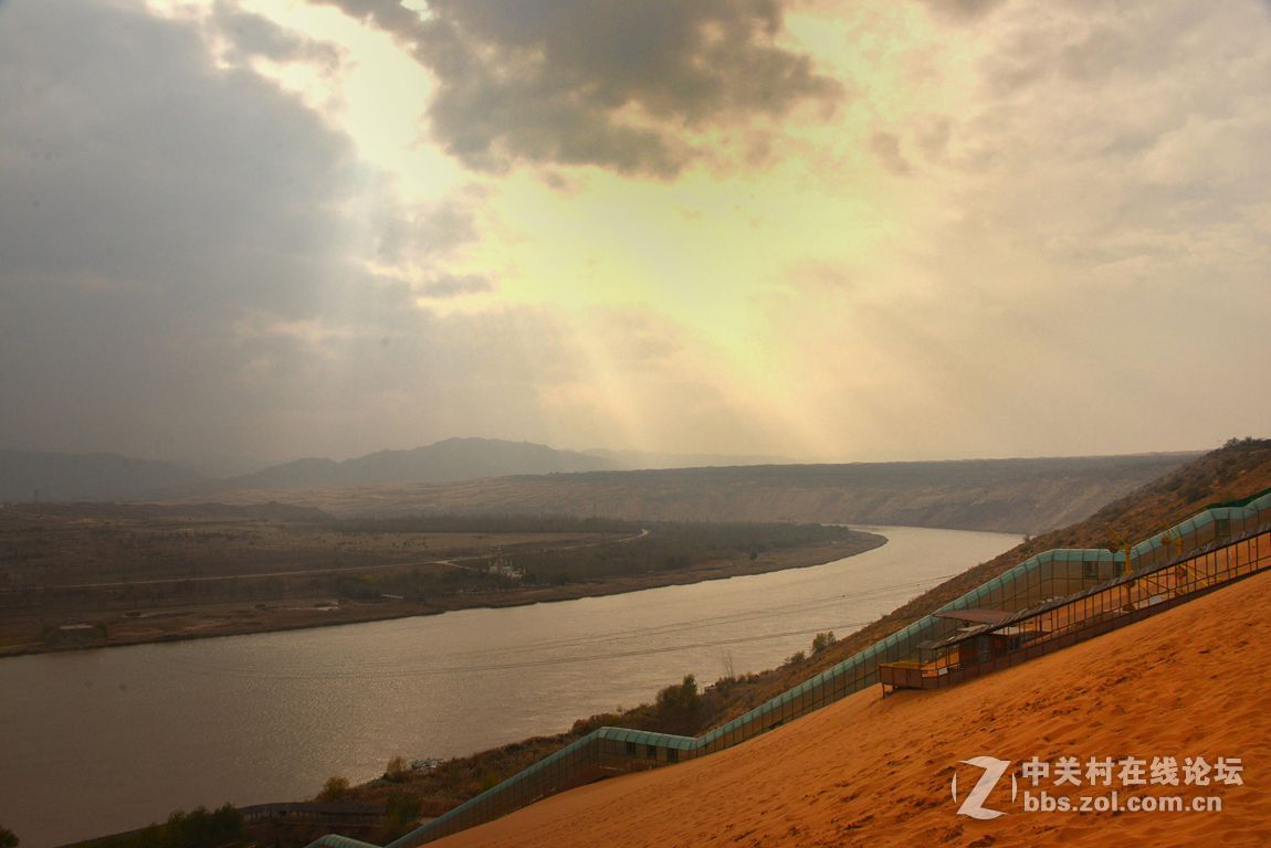 黄河——中华文明的摇篮（宁夏沙坡头）