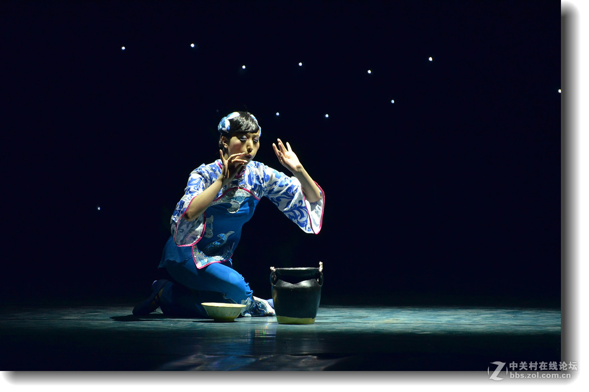 #尼康舞台类作品赏析#【舞台舞蹈抓拍】 （老阿推荐）