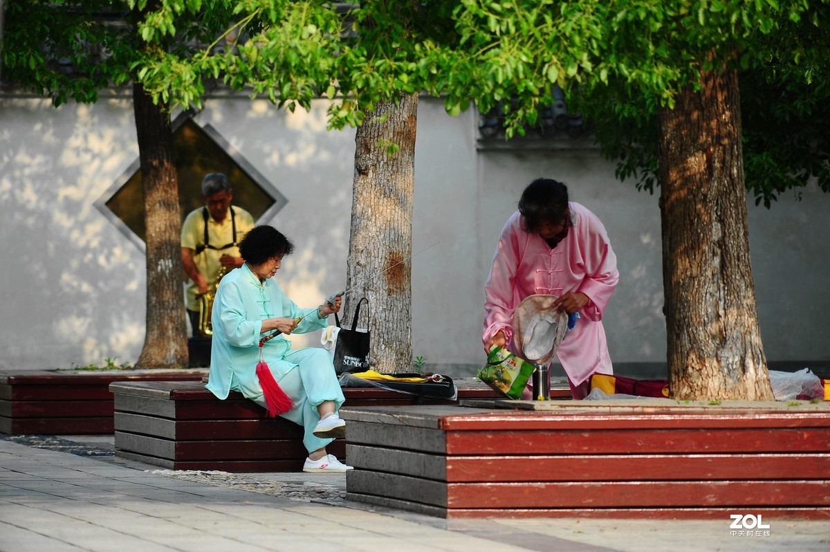 六月荷花——尼康 AIS 300/4.5 试拍