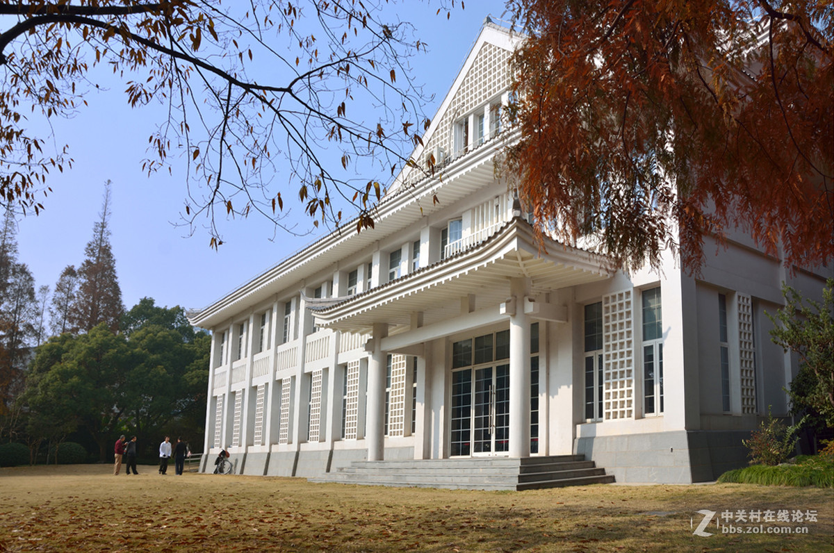 校 园 之 秋 系 列 — 上海复旦（二）