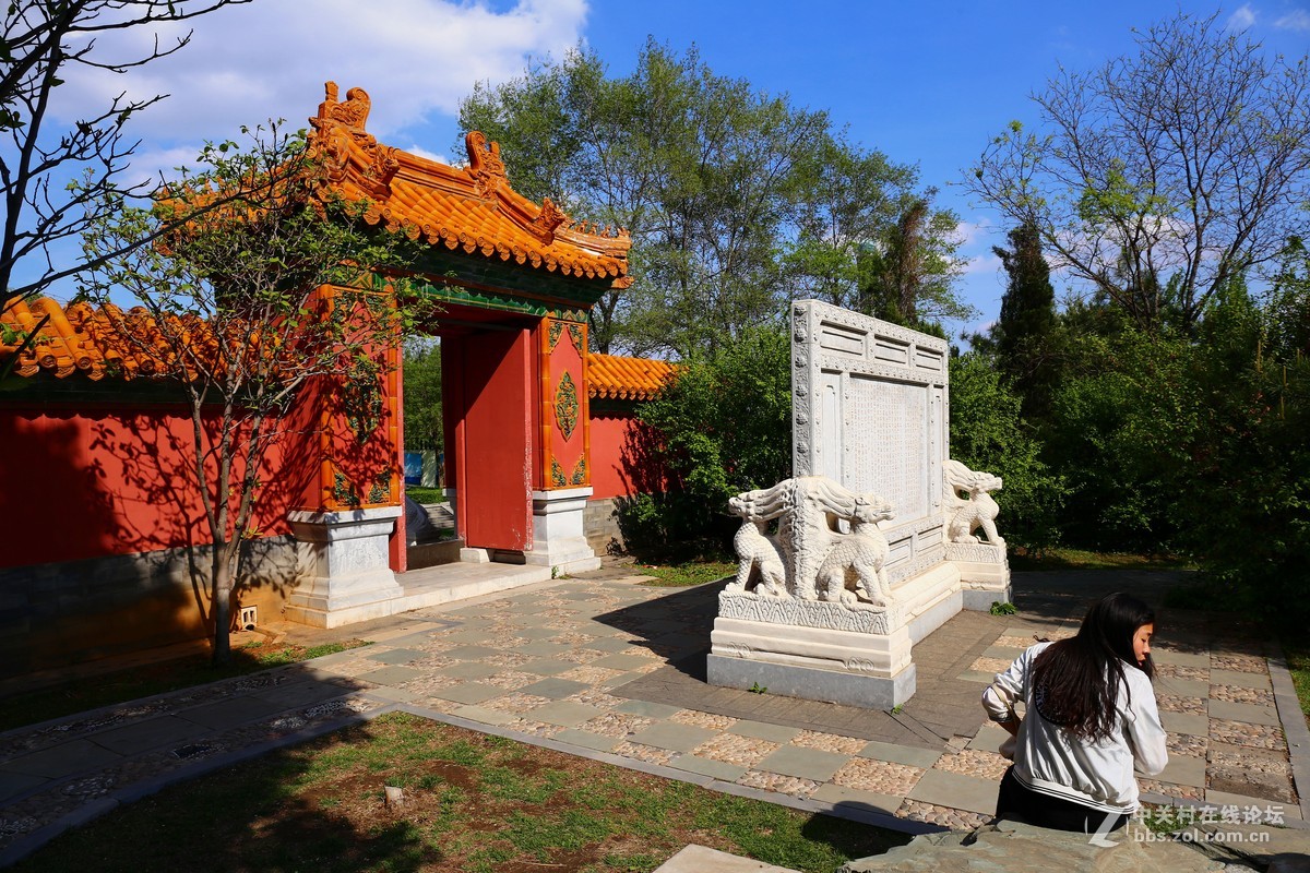 建筑 风格  各异篇 ------2015.5.9日 游历  沈阳 世博园 看 建筑 之一