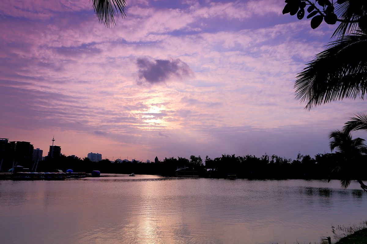 《秀美白沙湖》●海口