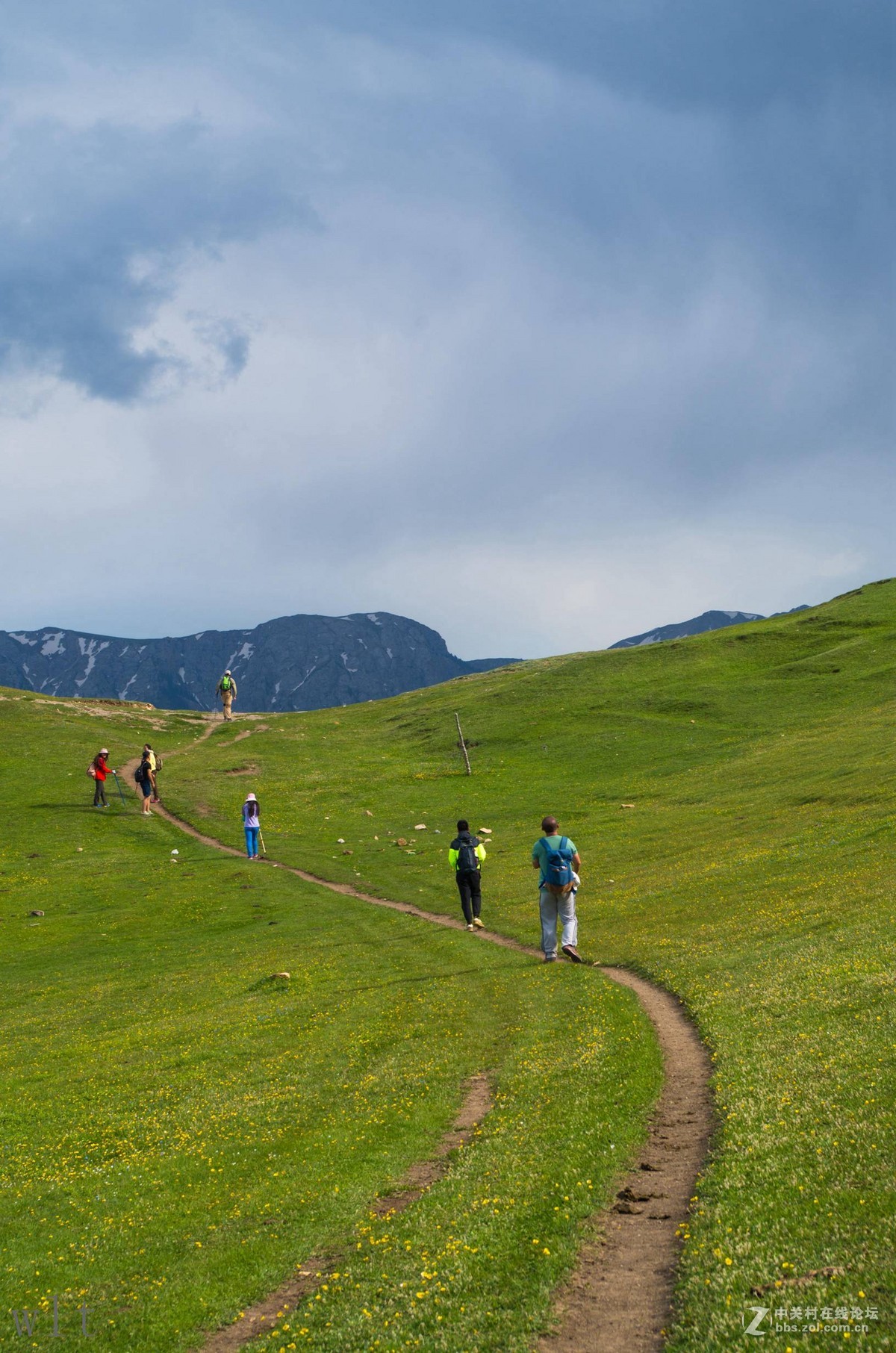 5月徒步赛里木湖随拍