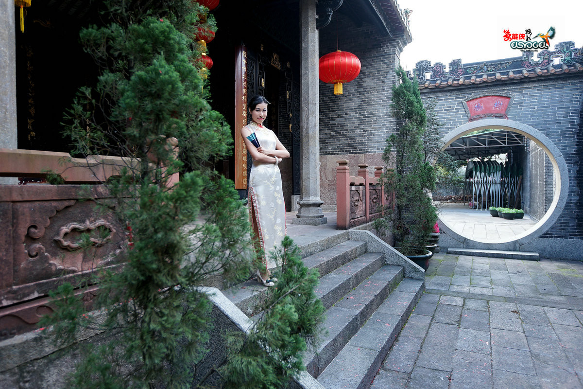 【潮连岛祠堂外拍】旗袍少女------茵茵