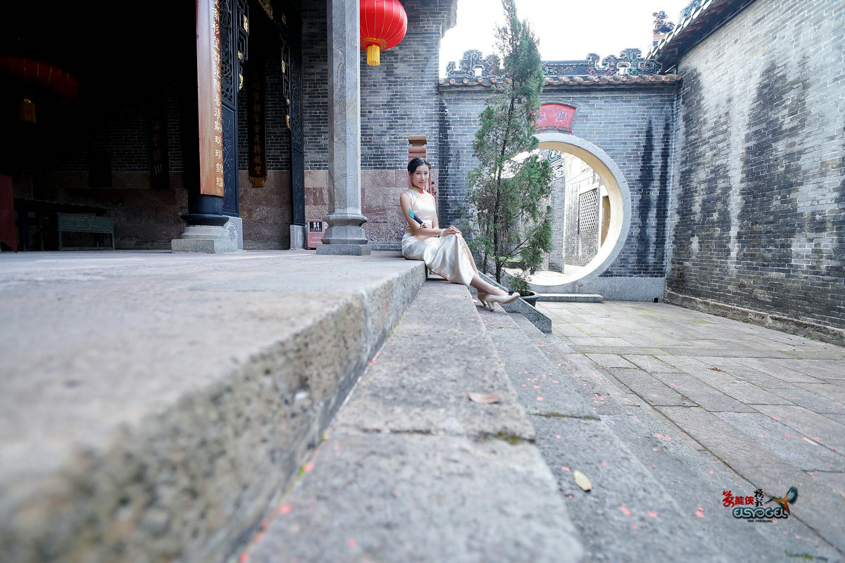 【潮连岛祠堂外拍】旗袍少女------茵茵