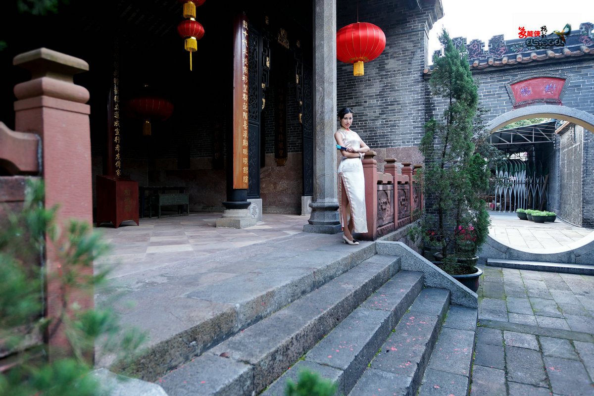 【潮连岛祠堂外拍】旗袍少女------茵茵