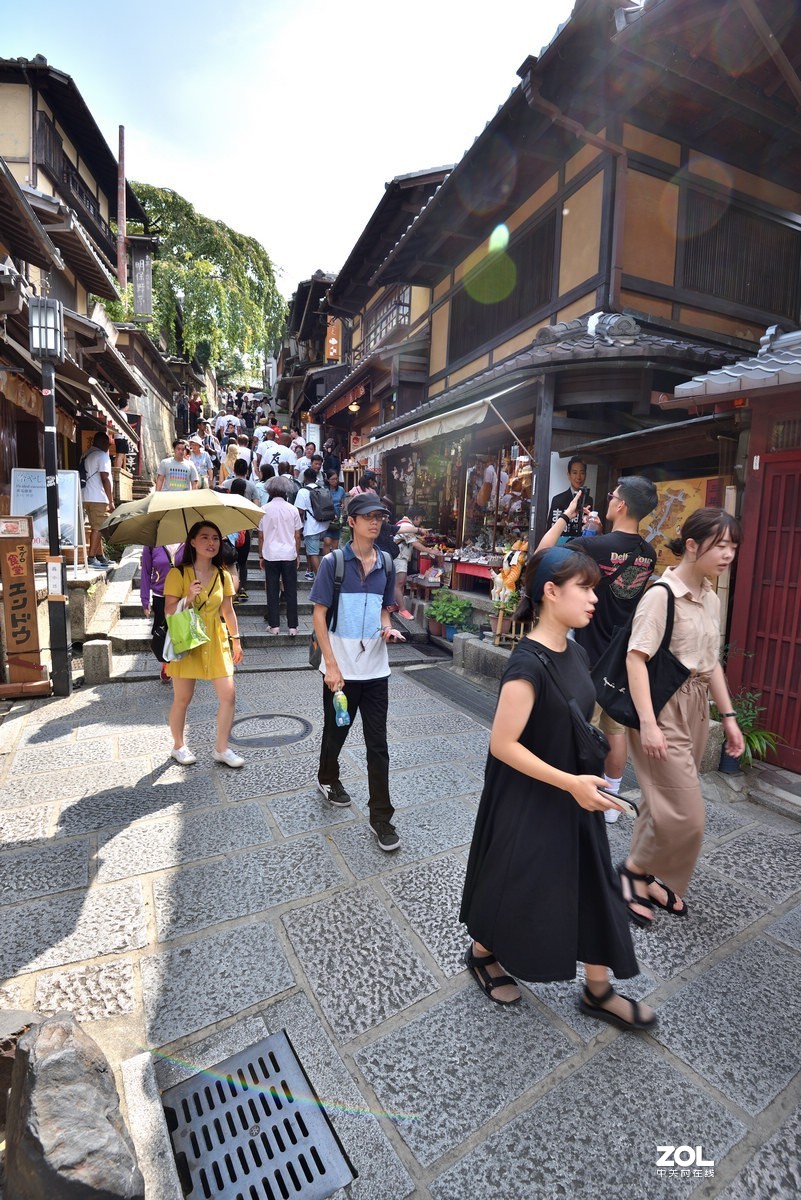 日本京都清水寺街的三年坂二年坂