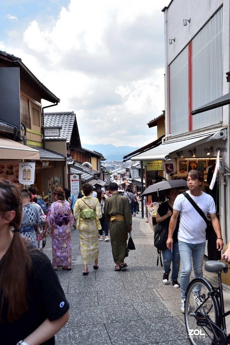 日本京都清水寺街的三年坂二年坂