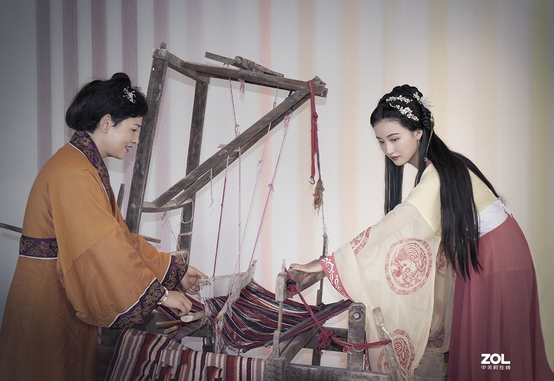 摄影故事片《嫦娥奔月》