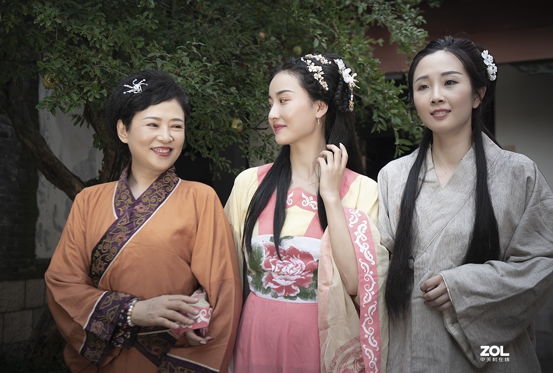 摄影故事片《嫦娥奔月》