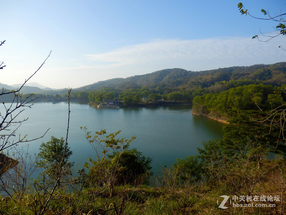 冬季的原生态红花湖风光