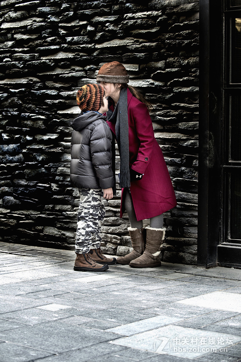 #尼康人物类作品赏析#第1期《星期六的抓拍》（老阿推荐）