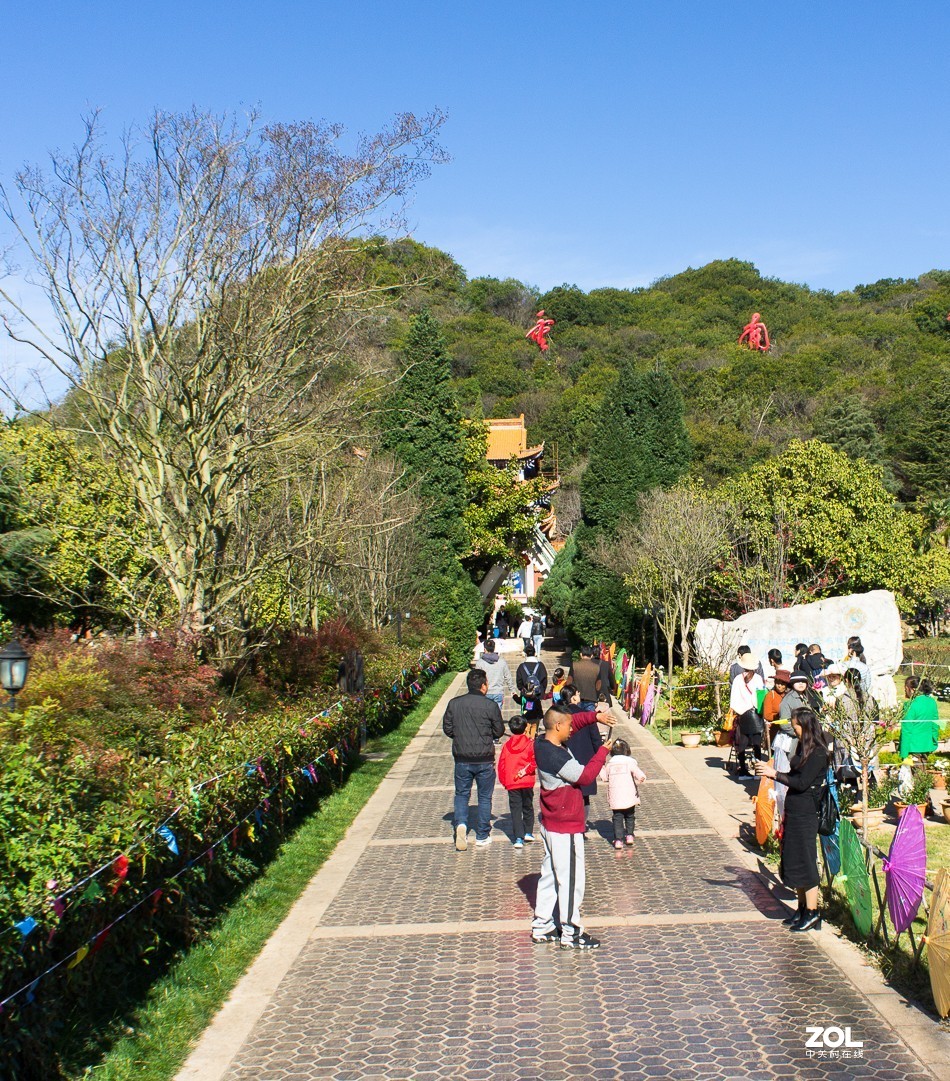 七彩云南~阿庐古洞公园风光