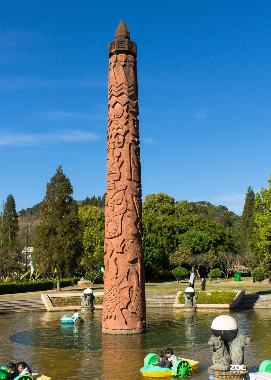 七彩云南~阿庐古洞公园风光