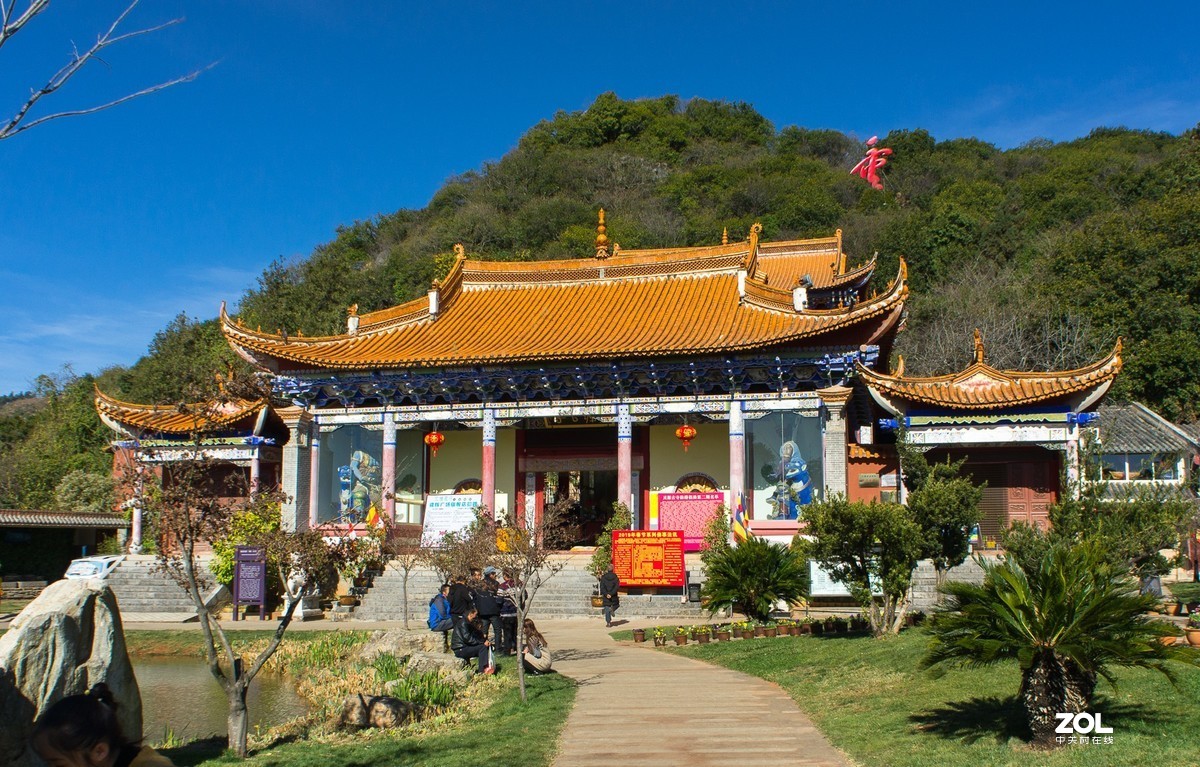 七彩云南~阿庐古洞公园风光