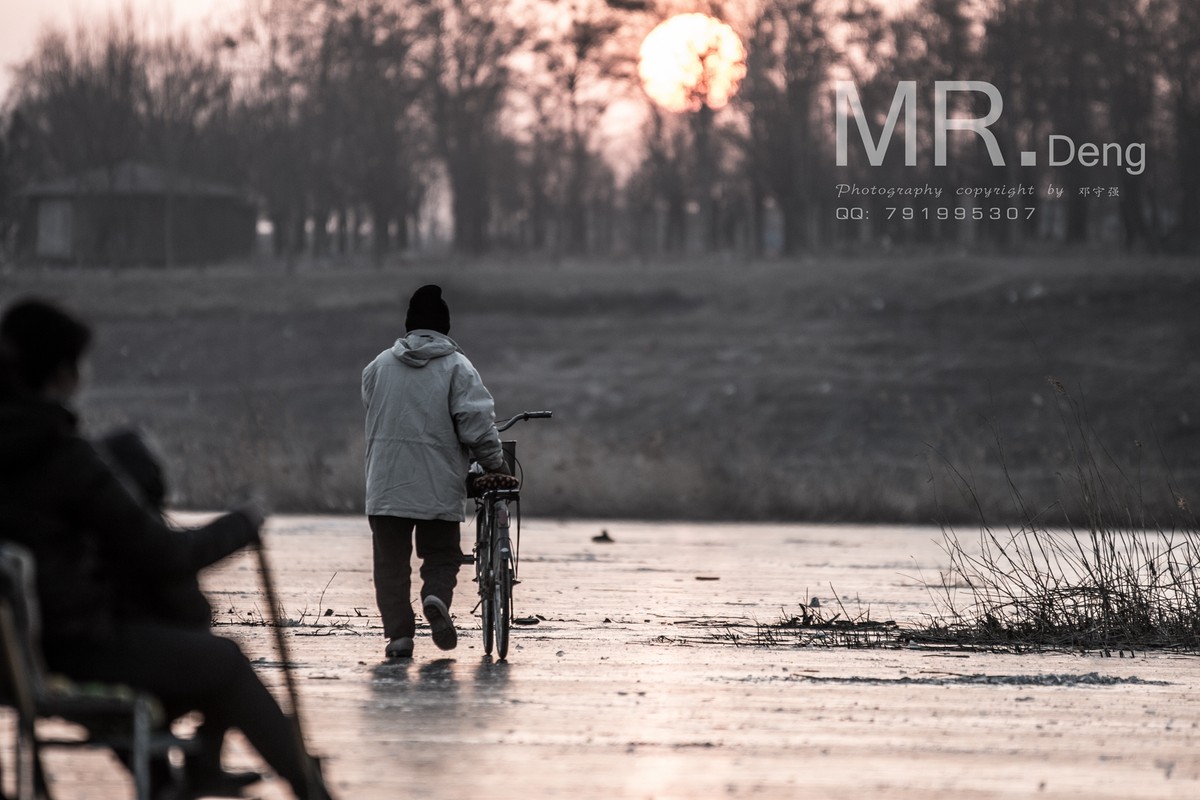 北京潮白河溜冰抓拍