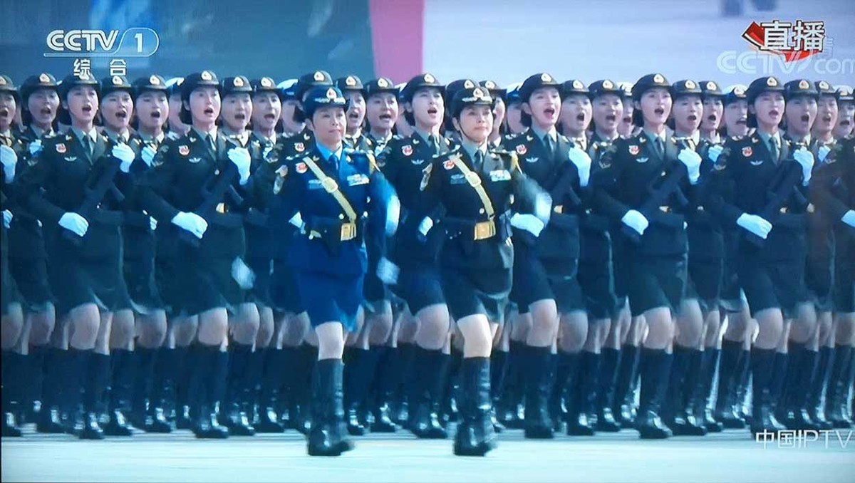 国庆70周年大阅兵分列式央视直播手机摄影