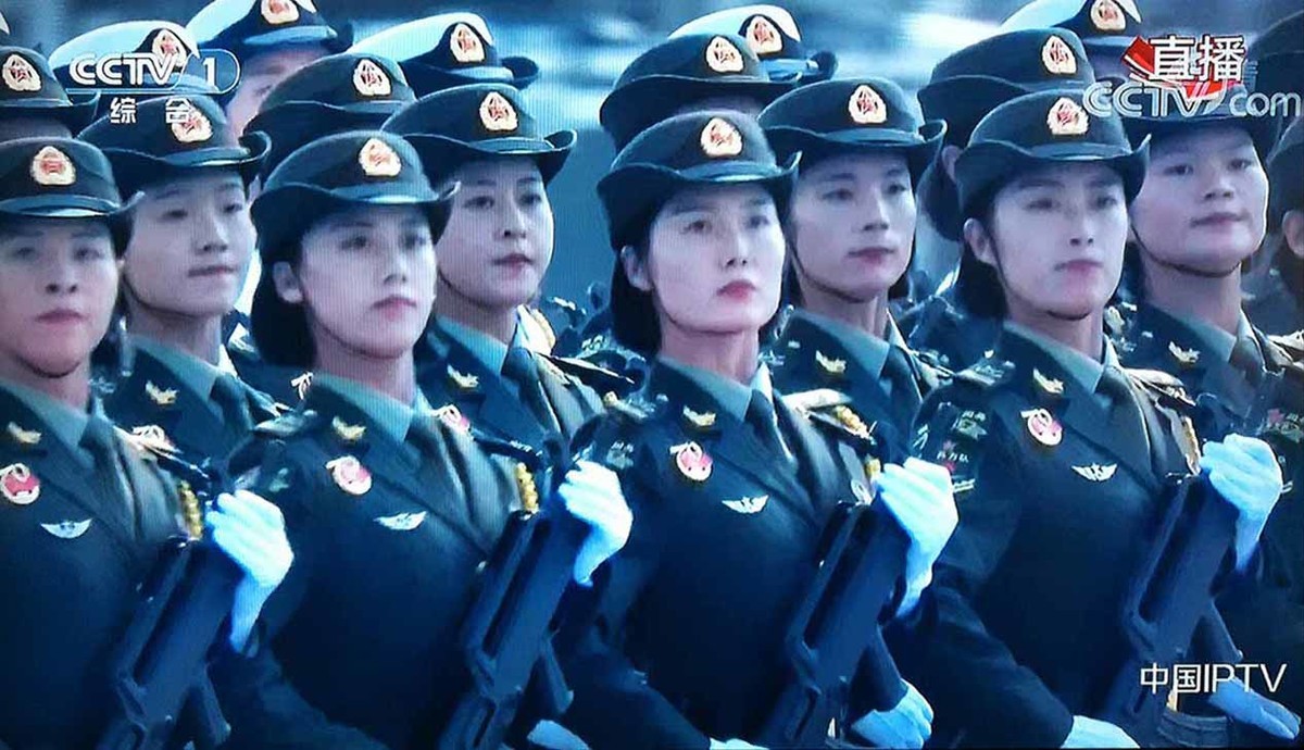 国庆70周年大阅兵分列式央视直播手机摄影