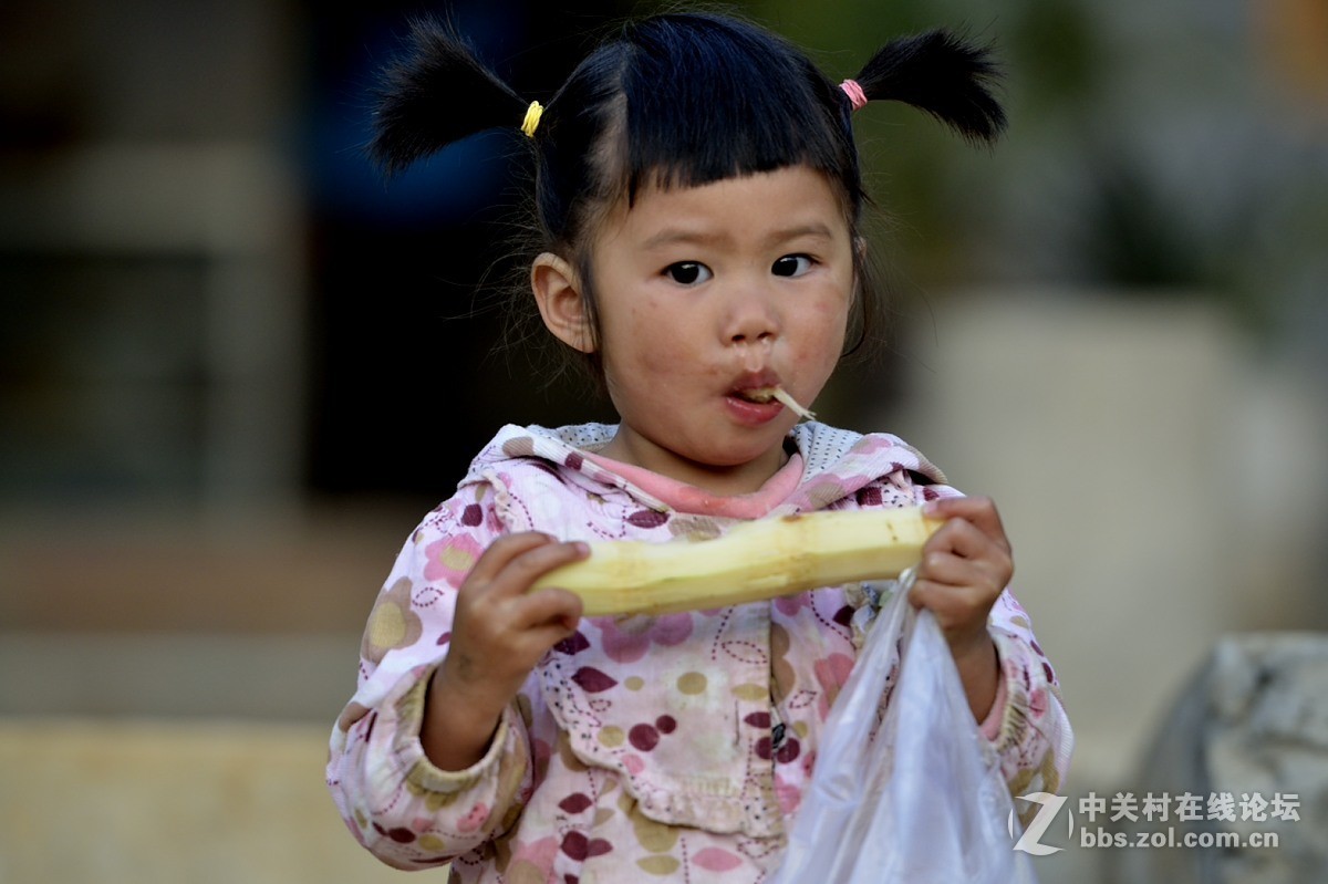 #尼康纪实类作品赏析#第3期《纯朴——云南红河妇女儿童人像速写》