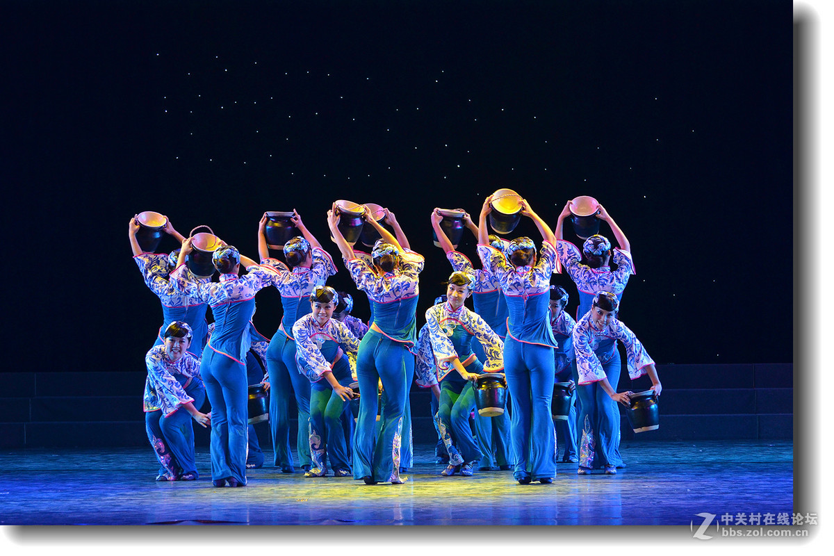 #尼康舞台类作品赏析#【舞台舞蹈抓拍】 （老阿推荐）